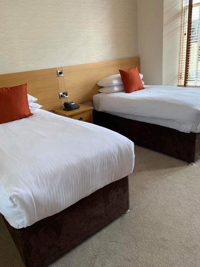 Victoria Hotel เคิร์กคาลดี ภายนอก รูปภาพ