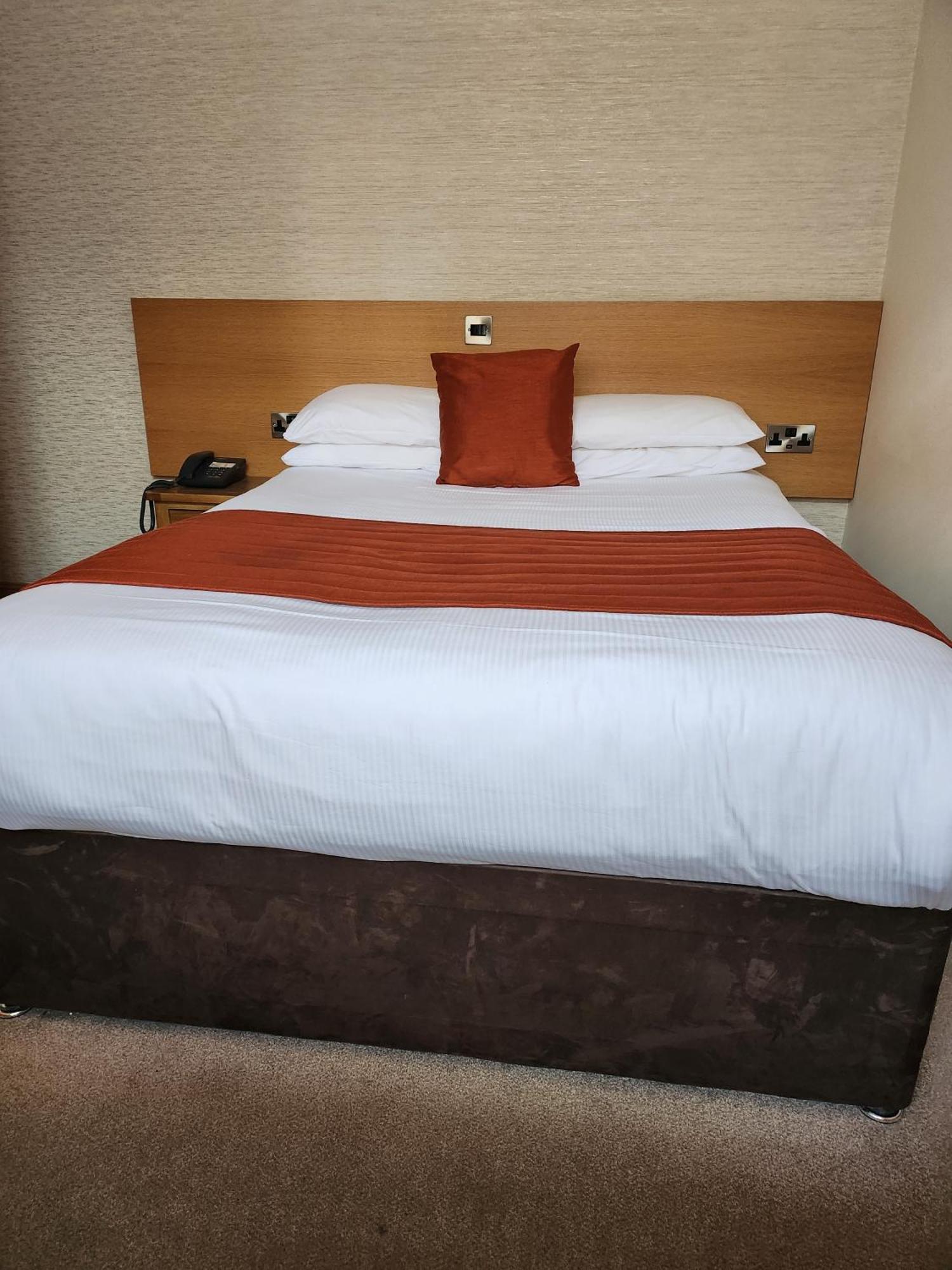 Victoria Hotel เคิร์กคาลดี ภายนอก รูปภาพ