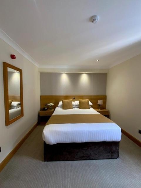 Victoria Hotel เคิร์กคาลดี ภายนอก รูปภาพ